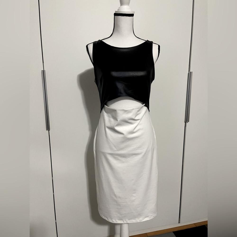 BEBE Women's White Colorblock Midi Dress Size L